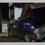 Accident la Rucăr! Mașină intrată într-o țeavă de gaze! 14 accident la Rucăr