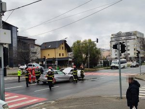 9964443d c1dc 45b6 8ffe 03f9bfc97e39 - ACUM! Accident în Mioveni!