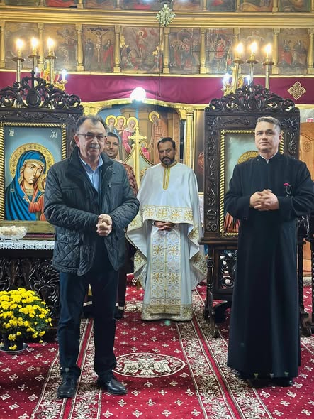 Credincioșii din Mioveni au sărbătorit „Intrarea Maicii Domnului în Biserică” 2 la Mioveni