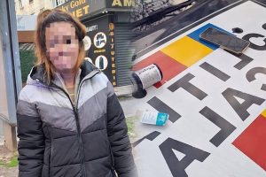 1d4da88e 6308 4d5d 8474 22c62cbe73bb - Telefon furat dintr-un magazin din centrul Piteștiului