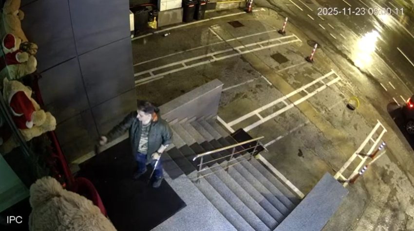 Incident șocant! Acuzații noi pentru dr. Mătușoiu: clinică dentară vandalizată 1 cats 1 - Incident șocant! Acuzații noi pentru dr. Mătușoiu: clinică dentară vandalizată