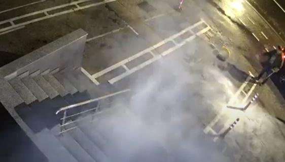 Incident șocant! Acuzații noi pentru dr. Mătușoiu: clinică dentară vandalizată 2 cats 2 - Incident șocant! Acuzații noi pentru dr. Mătușoiu: clinică dentară vandalizată