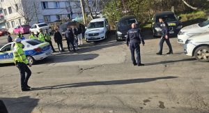 3f9d5df3 c2d7 4505 aae0 9384f34f43bf - Scandal între tineri în Războieni