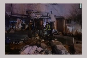 Untitled Project 4 - Explozie puternică la parterul unui bloc! Persoană resuscitată!