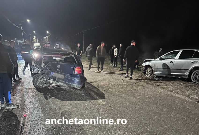 - Accident grav într-o comună din Argeș! Mașină răsturnată!