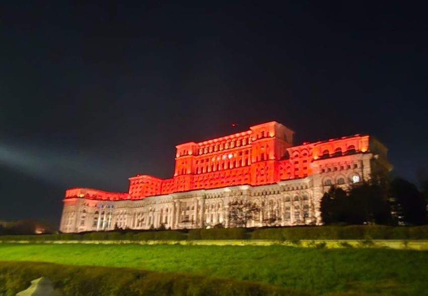 palatul parlamentului portocaliu Sursă foto: FB SBO