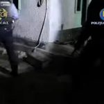 Pitești. Persoană arestată pentru trafic de droguri de mare risc și operațiuni cu psihoactive 11 perchezitii arestat droguri