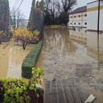 deschidere dna si dsv - Inundație în Pitești: mai multe clădiri și mașini afectate pe Calea Câmpulung