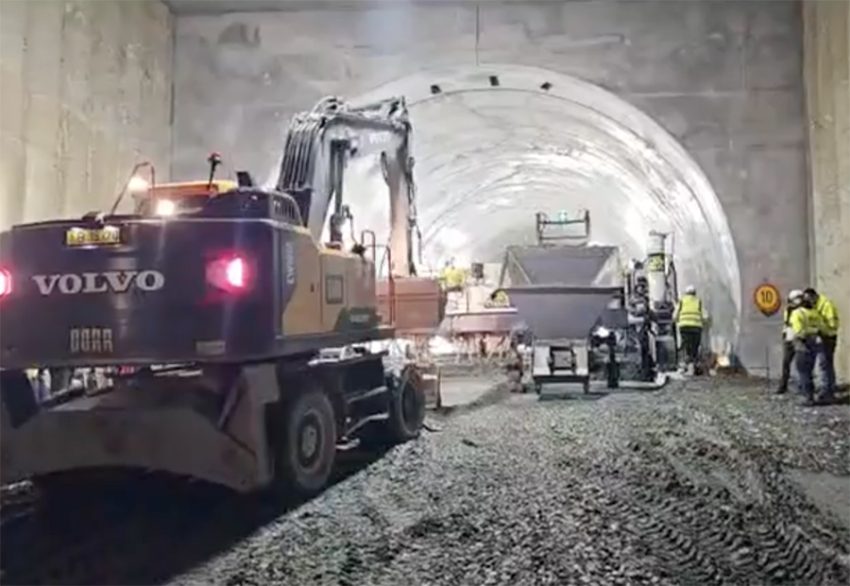 prima galerie a tunelului Momaia, betonată complet deschidere1 Sursă foto: screenshotFB Cristian Pistol