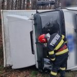 49e91aae 881b 4fc8 b0b1 fba15f6b1107 - S-a urcat băut la volan și s-a răsturnat cu mastodontul la Cotmeana