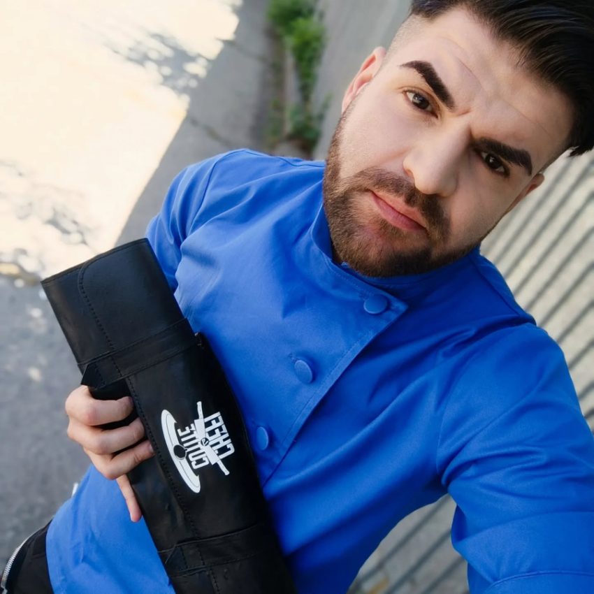 Andrei Mihăilescu de la The Place face furori la Chefi la cuțite: 4 cuțite pentru mușchiulețul său de aur! 4 Sursă foto: FB Andrei Mihailescu