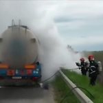 WhatsApp Image 2025 12 05 at 14.08.09 - BREAKING NEWS! O cisternă cu benzină a luat foc pe Autostrada A1!