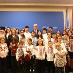 Corul „Glasul Arhanghelului” din Argeș a colindat la Ministerul Investițiilor și Proiectelor Europene 10 Glasul Arhanghelului la minister