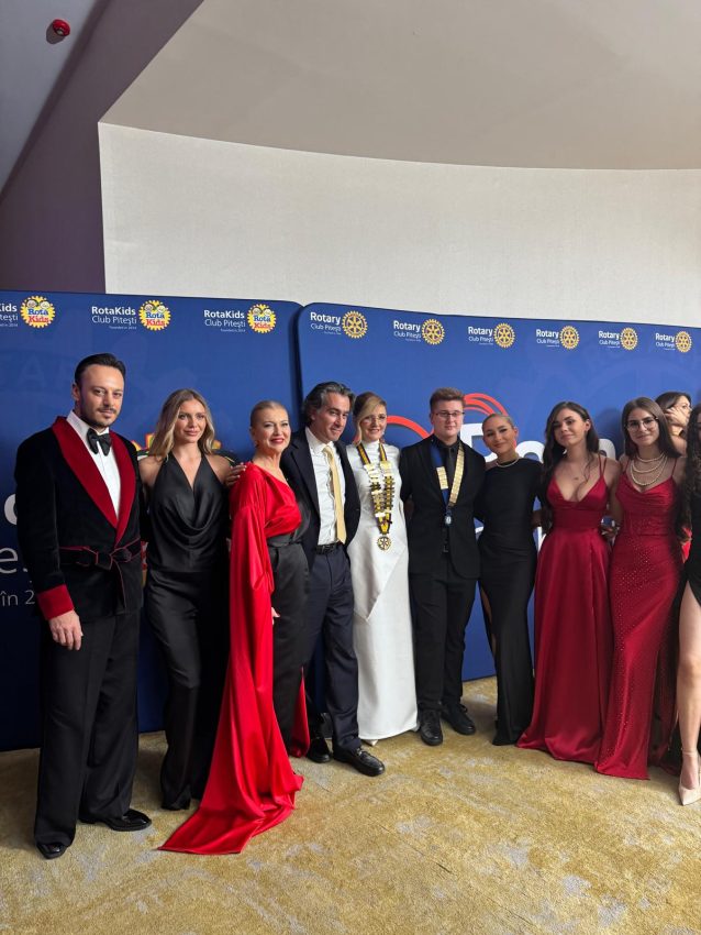 Regizorul filmului „Cravata Galbenă” și un prinț - prezenți la Pitești pentru Balul Rotary 1 balul Rotary