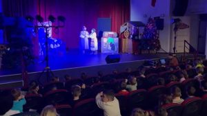 xc - (Video) Argeș - Minunea lui Moș Nicolae (cândva era portocala)