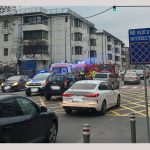 23 - Impact între 2 autoturisme în Pitești! Două persoane asistate la fața locului!