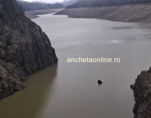 14e35938 2f0a 40b6 a611 dbcdd92cba64 - A început golirea barajului Vidraru. Deversări controlate timp de o lună