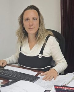 Ramona Ciorăscu: Adevărata diferențiere nu mai vine din „ce avem”, ci din „cum lucrăm”, „cum gândim” și ce livrăm! 1 Ramona Ciorascu 2 - Ramona Ciorăscu: Adevărata diferențiere nu mai vine din „ce avem”, ci din „cum lucrăm”, „cum gândim” și ce livrăm!