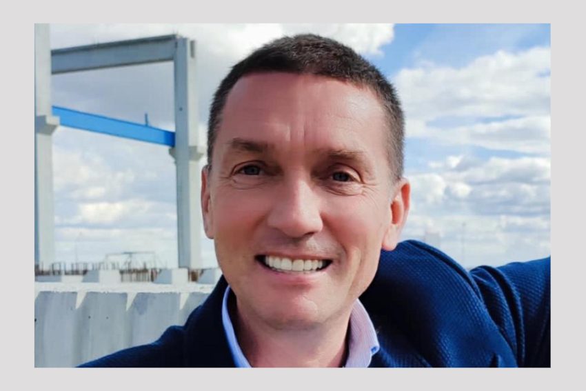 VICTOR MARINESCU VICTOR MARINESCU