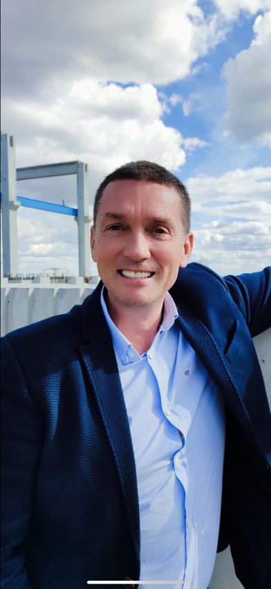 Victor Marinescu: Arta de a învinge înseamnă să construiești solid atunci când terenul pare instabil! 1 VICTOR MARINESCU