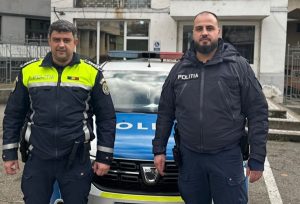 10f9b687 13da 4ff7 a76f 13e0bfff797d 1 - El e polițistul erou! A repornit o inimă în stradă!