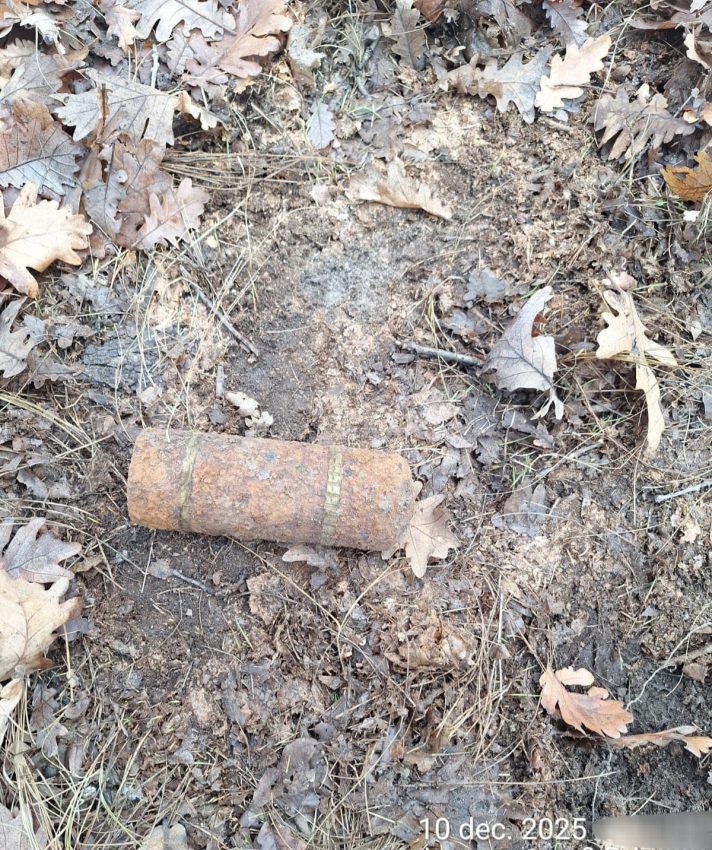 Alertă în Costești: muniție neexplodată găsită într-o zonă împădurită 1 4ee37055 bf62 4552 8c9c 225e80e15f09 - Alertă în Costești: muniție neexplodată găsită într-o zonă împădurită