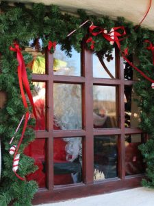 Sursă video și foto: Fb Parcul de distractii Colinele Argeșului.