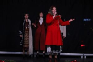 Emoție și bucurie în Piața Primăriei din Pitești 6 599927552 1636733263950730 439307300658200 n - Emoție și bucurie în Piața Primăriei din Pitești