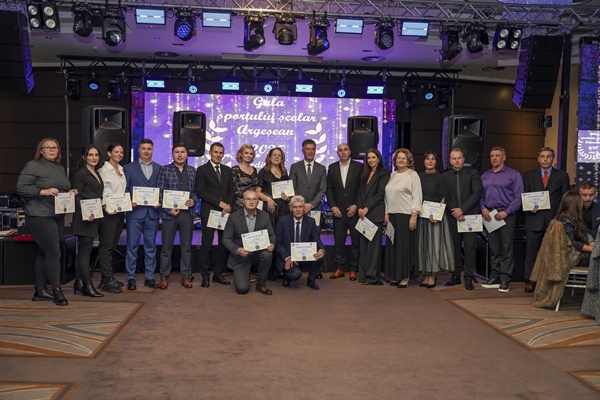 Gala Sportului Școlar Argeșean a premiat performanța sportivă și dedicarea dascălilor! 3 DSC08879 - Gala Sportului Școlar Argeșean a premiat performanța sportivă și dedicarea dascălilor!