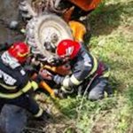 Incident grav în Călinești! Persoană prinsă sub un tractor 11 images - Incident grav în Călinești! Persoană prinsă sub un tractor