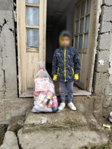 Pachete cu produse alimentare distribuite familiilor cu copii și persoanelor defavorizate din Costești 2 597881309 1178078561176156 4558722802936537050 n - Pachete cu produse alimentare distribuite familiilor cu copii și persoanelor defavorizate din Costești