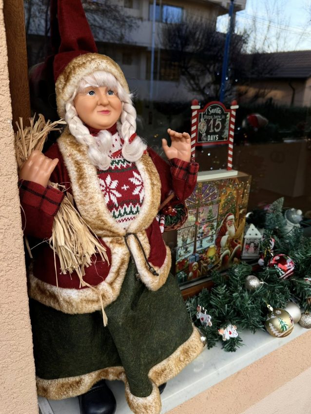 597749942 1366635998586271 2830738682951382591 n - Spiritul Crăciunului a cuprins grădinița Elite Kids