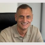 Untitled Project 5 - Virgil Popescu: Succesul vine cu efort constant, colaborări bune și atenție la detalii!