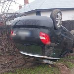 aeb2c274 4009 4542 b60a e82b87b91099 - Accident în Costești! Mașină răsturnată