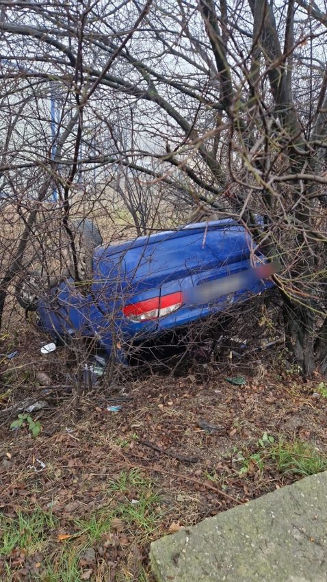 masina rasturnata Albota