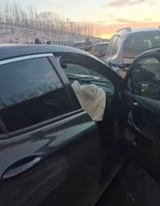 WhatsApp Image 2025 12 26 at 17.13.07 - Accident cu victime pe DEX 12! Implicate 10 autoturisme!