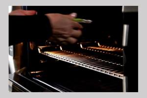 Untitled Project 3 - Folosești des aragazul și cuptorul? Gătește în siguranță!