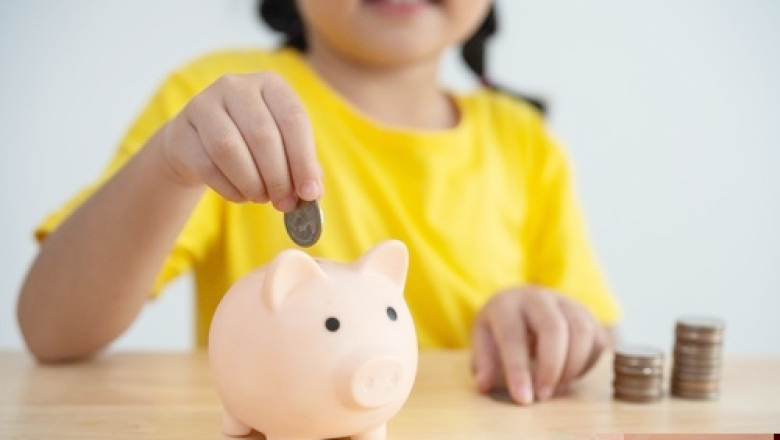 alocatii - Se încheie un an dificil pentru români, cu numeroase convulsii sociale