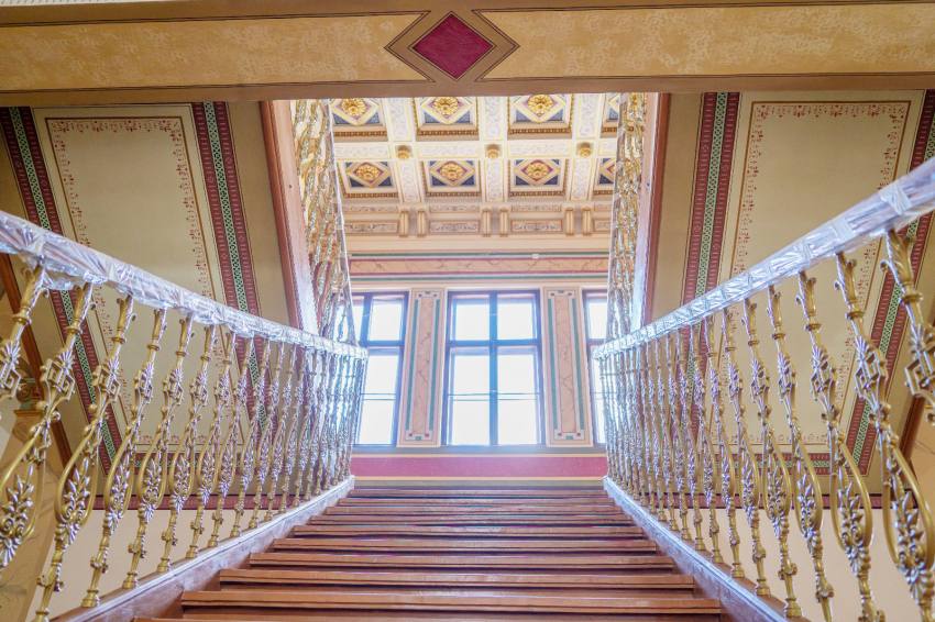 galeria de arta - RETROSPECTIVA ADMINISTRATIVĂ A ANULUI 2025! Proiecte puse sub semnul întrebării și reduceri de personal în primării