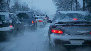 Aglomeraie pe DN1 judeul Prahova Coloane la Comarnic Buteni Sinaia - Trafic intens pe DN 1. Coloane de mașini la Comarnic, Bușteni și Sinaia