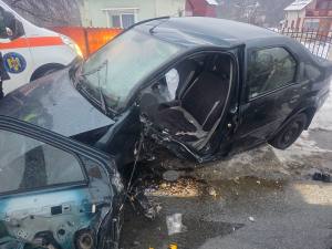 ea5d872f a69b 430e a0cd 1df1da41ca33 - A adormit la volan și a intrat cu mașina într-un cap de pod! Accident cu victime la Drăganu!