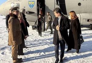 cats 3 - Președintele Nicușor Dan, blocat la Paris