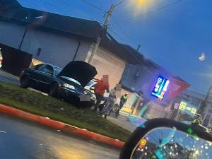 f1a91702 d504 481b b5ac e9f70fe9729f 1 - Accident în Pitești! Două mașini implicate