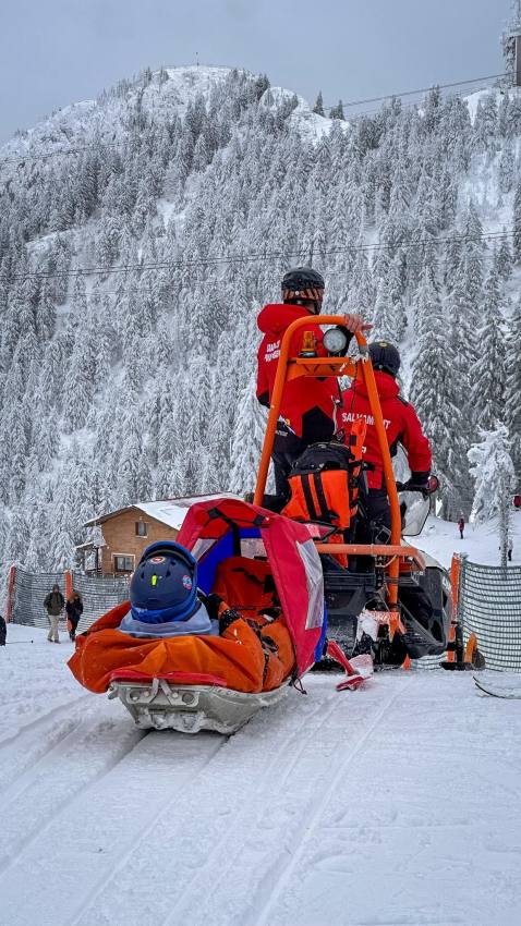 ski munte salvamont raniti