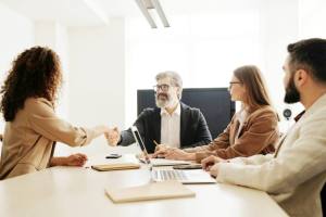 salariu obligatoriu la angajare