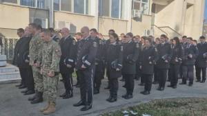 ipj dolj minzacu 3 - Trupul comisarului Marius Mîrzacu - adus la Ștefănești pentru ultimele omagii!