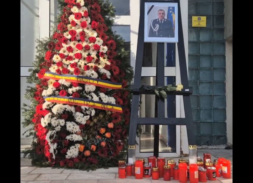 Trupul comisarului Marius Mîrzacu - adus la Ștefănești pentru ultimele omagii! 5 ipj dolj minzacu bun - Trupul comisarului Marius Mîrzacu - adus la Ștefănești pentru ultimele omagii!