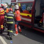 cats - Încă un accident în Argeș! O mașină și un autocamion s-au ciocnit la Lunca Corbului