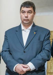 Cornel Popescu poza de ADUGAT in folder sa aleaga Misu - Cornel Popescu: Un învingător găsește abilitatea de a transforma provocările birocratice și financiare în oportunități