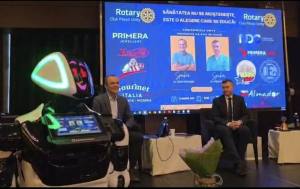 5538cefe d580 4139 8471 597a7bc64853 - (Video) Medicii Cătălin Cîrstoveanu și Cătălin Ușurelu, conferință-eveniment la Pitești